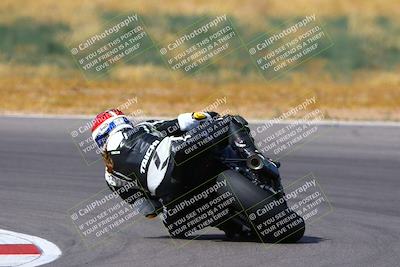 media/Apr-30-2023-CRA (Sun) [[020fcf5d43]]/Race 11-600 Expert Superbike/